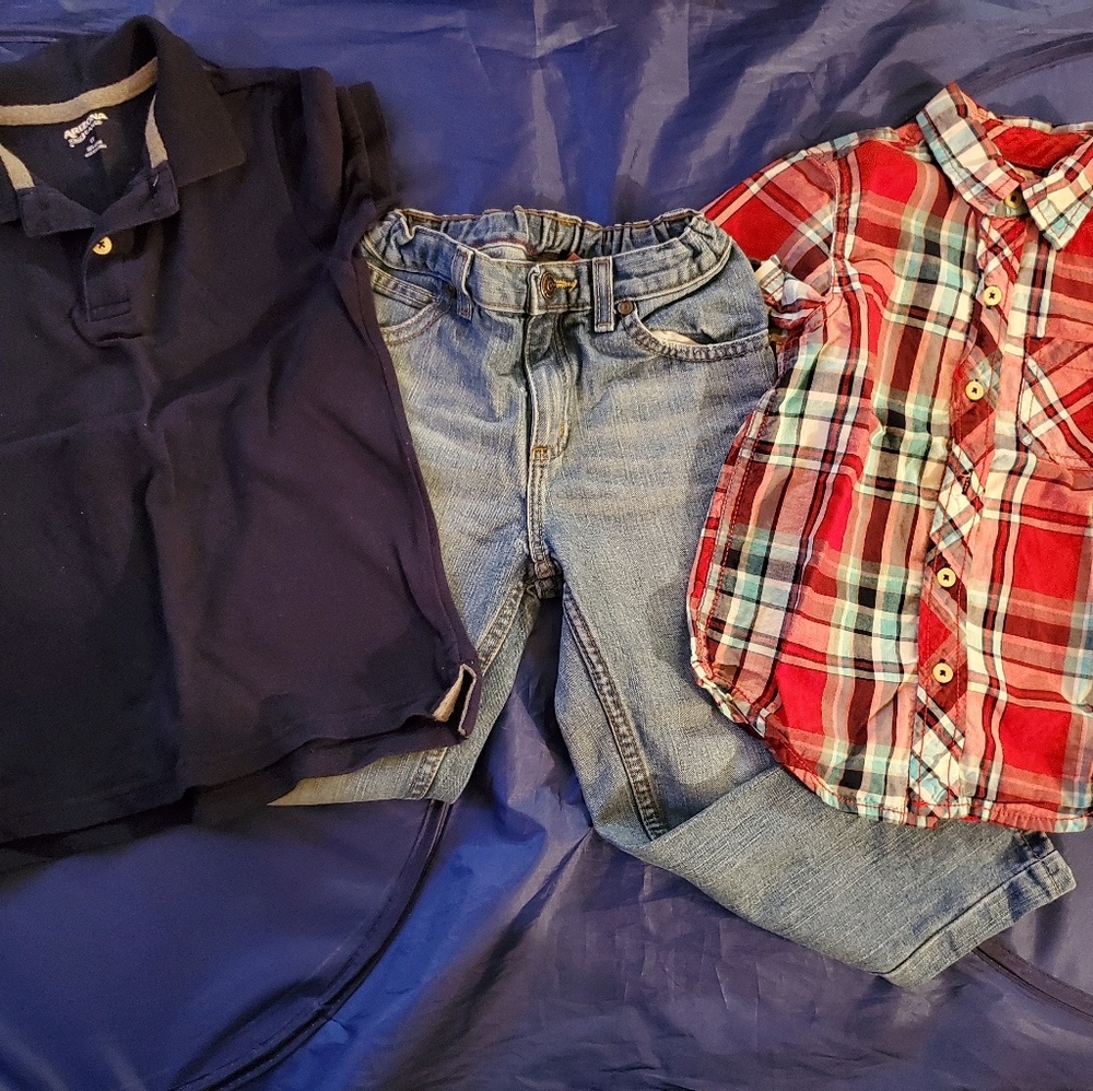 Boys 2 shirt 1 Jean Outfit